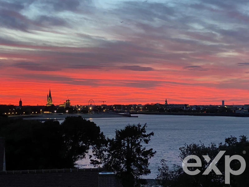 Appartement - 161 m² - 4 pièces