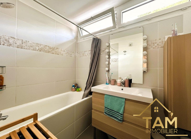 Appartement - 68 m² - 3 pièces