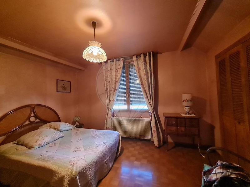 Maison - 102 m² - 6 pièces