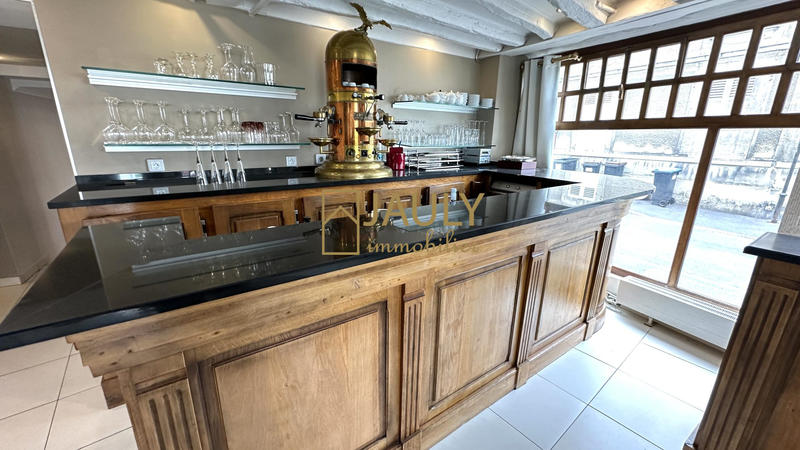 Local commercial - 310 m² - 12 pièces