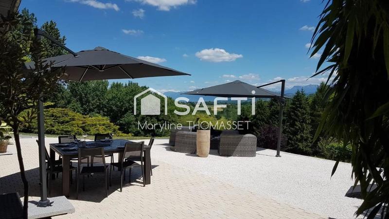 Maison - 165 m² - 7 pièces