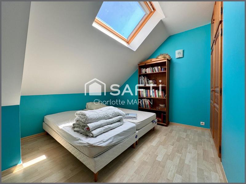 Maison - 220 m² - 10 pièces