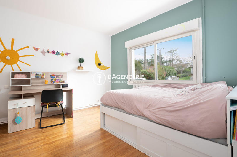 Maison - 220 m² - 7 pièces