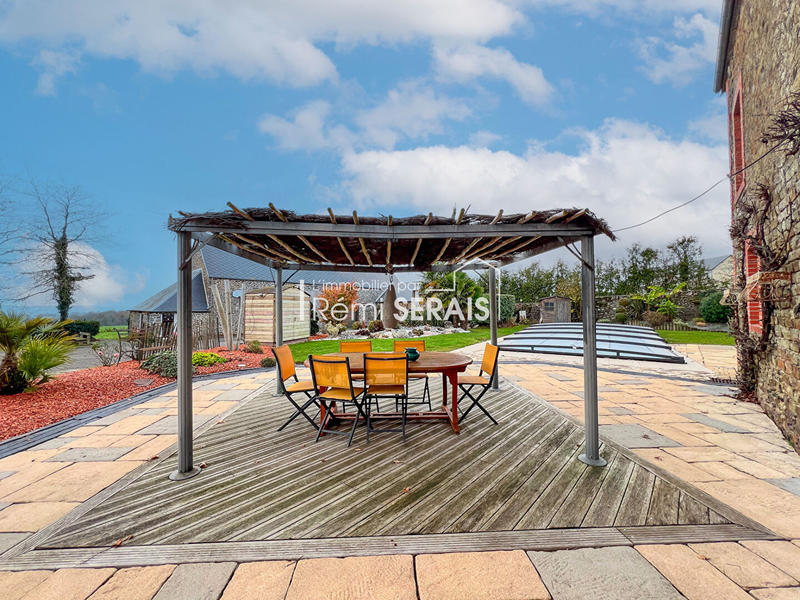 Maison - 187 m² - 5 pièces