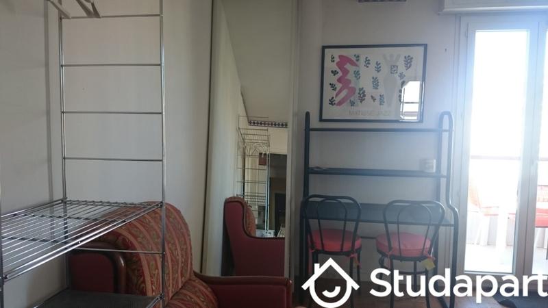 Chambre - 14 m² - 1 pièce