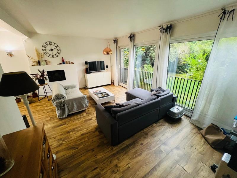 Maison - 135 m² - 6 pièces