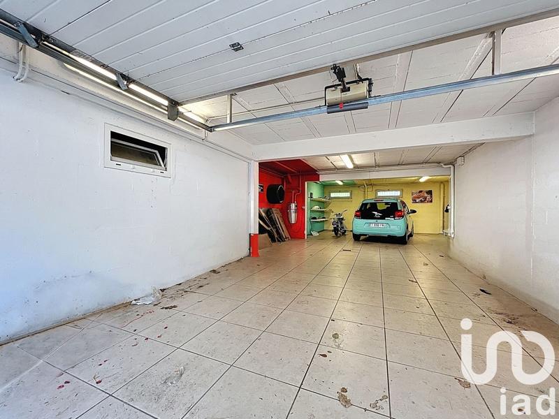 Maison - 184 m² - 7 pièces