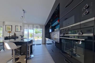 Maison contemporaine - 121 m² - 5 pièces