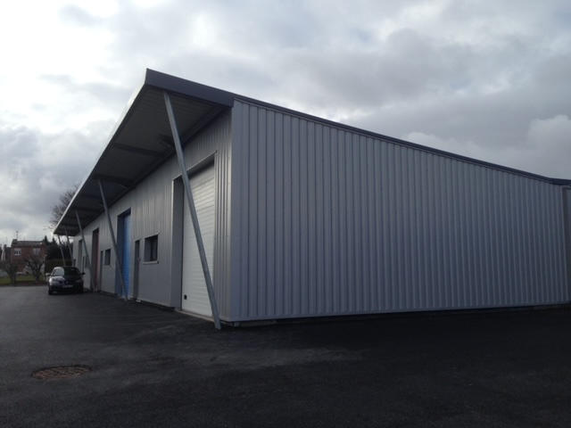 Local d'activités - 90 m²