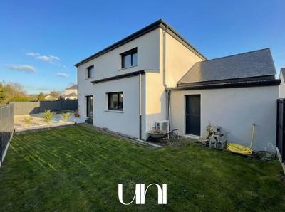 Maison - 137 m² - 5 pièces