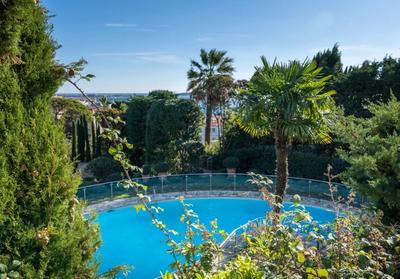 Appartement - 270 m² - 7 pièces