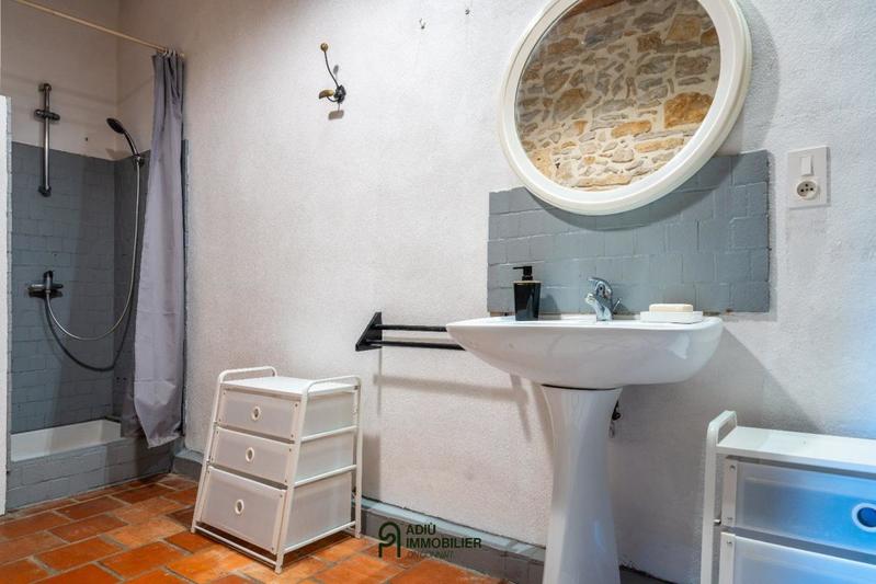 Propriété - 406 m² - 9 pièces