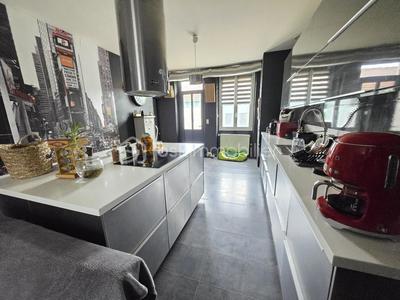 Maison de ville - 205 m² - 6 pièces