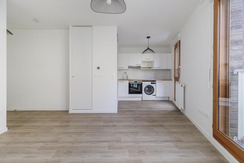 Studio - 25 m² - 1 pièce