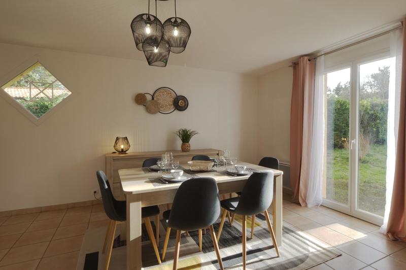 Maison jumelée - 93 m² - 4 pièces