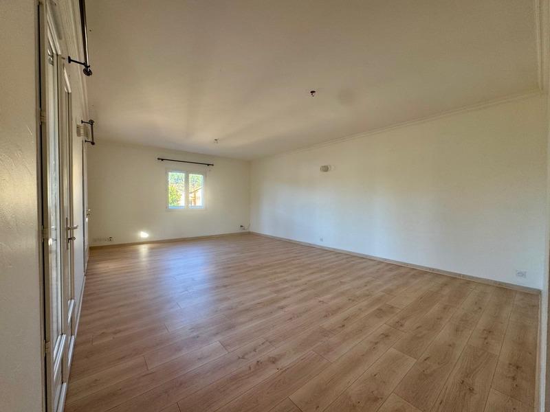 Maison - 136 m² - 6 pièces