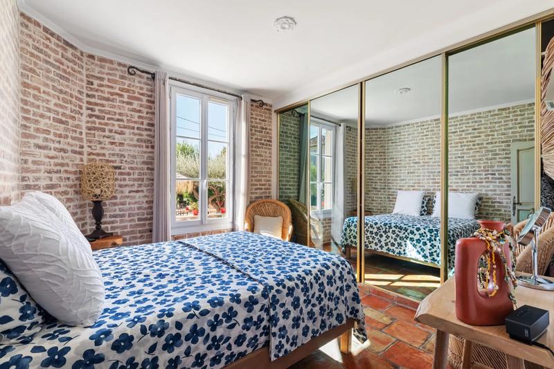 Maison - 168 m² - 7 pièces