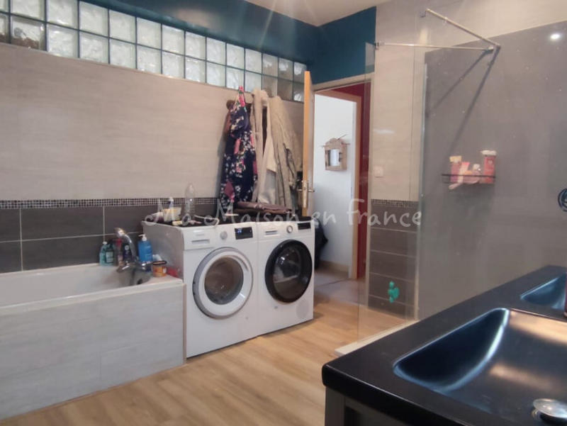 Maison - 300 m² - 10 pièces