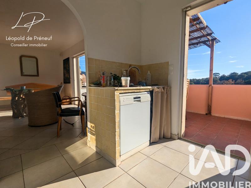 Maison - 198 m² - 8 pièces