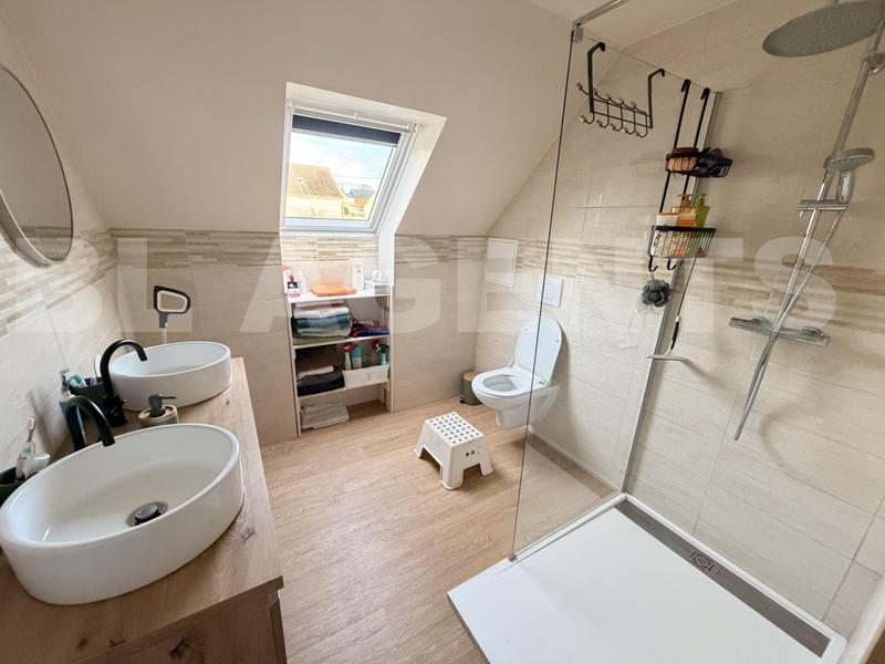 Maison - 143 m² - 6 pièces