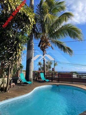 Villa - 100 m² - 10 pièces