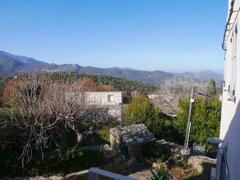 Maison de village - 110 m² - 7 pièces