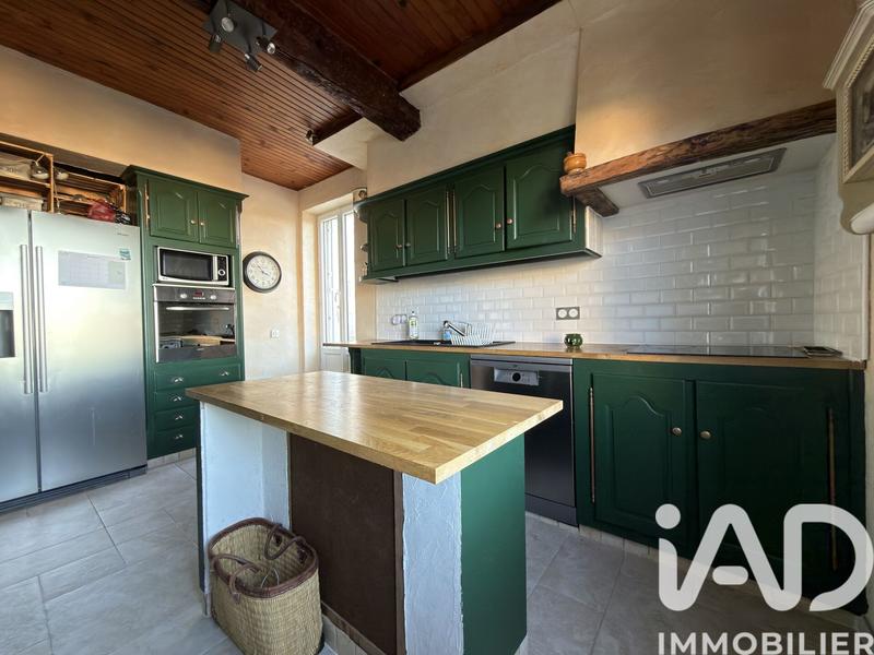 Maison - 223 m² - 8 pièces