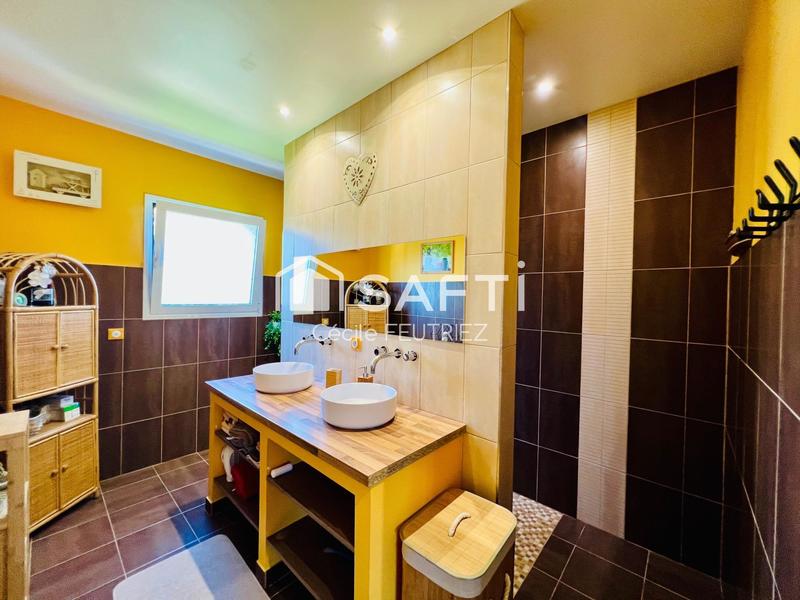 Maison - 140 m² - 5 pièces