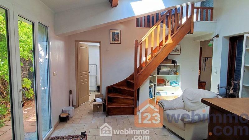 Villa - 180 m² - 6 pièces