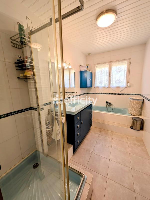 Maison - 103 m² - 4 pièces