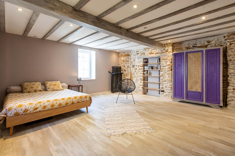 Maison - 216 m² - 8 pièces