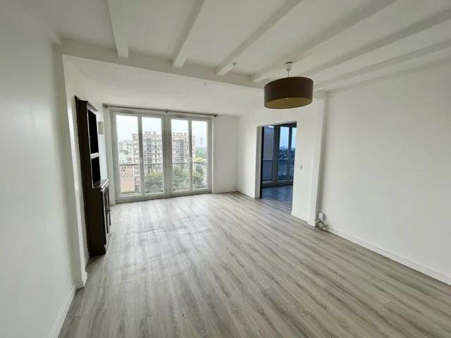 Appartement - 82 m² - 4 pièces