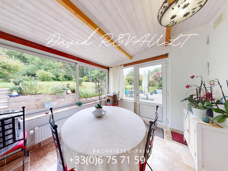 Maison - 180 m² - 9 pièces