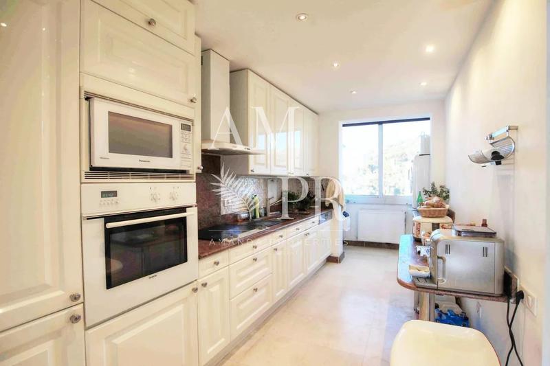 Appartement - 173 m² - 4 pièces