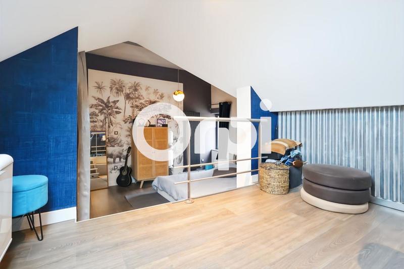 Maison - 243 m² - 5 pièces