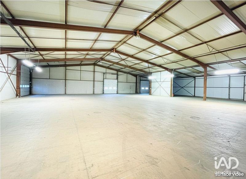 Local commercial - 1 100 m²