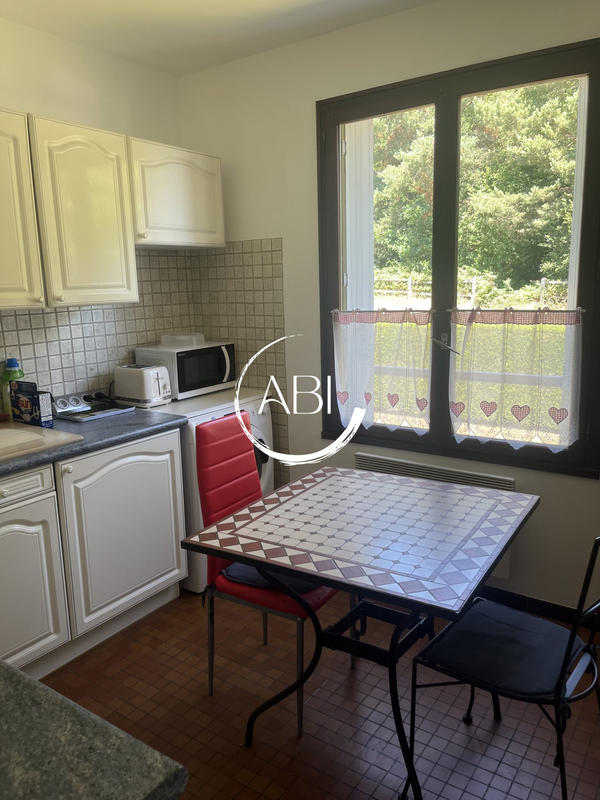 Appartement - 90 m² - 4 pièces