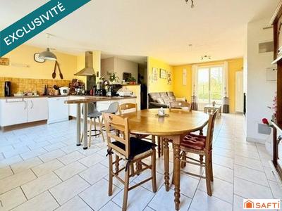 Maison - 90 m² - 4 pièces