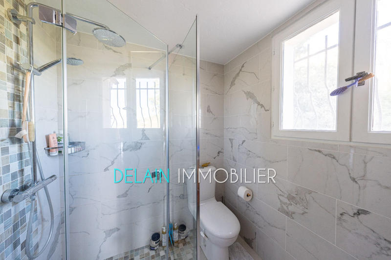 Villa - 288 m² - 10 pièces