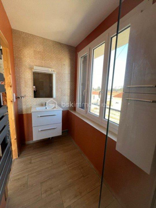 Maison - 97 m² - 4 pièces