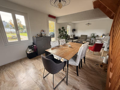 Maison - 108 m² - 6 pièces