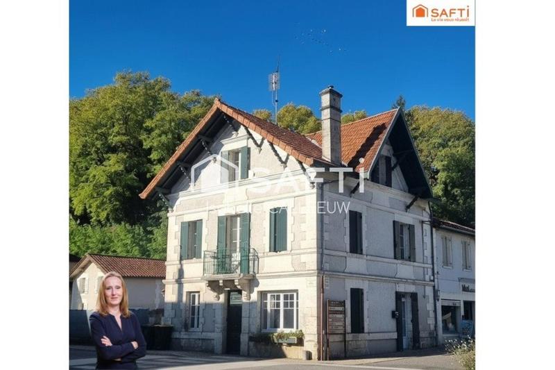 Maison - 160 m² - 8 pièces