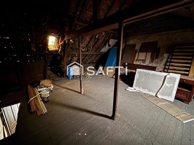 Maison - 99 m² - 5 pièces