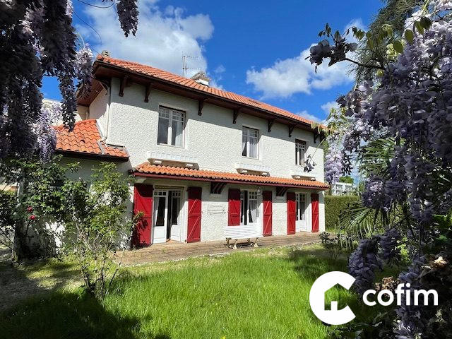 Maison ancienne - 150 m² - 6 pièces