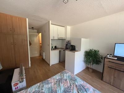 Studio - 24 m² - 1 pièce