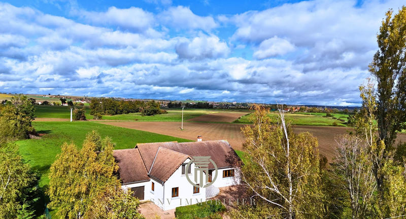 Maison - 140 m² - 5 pièces