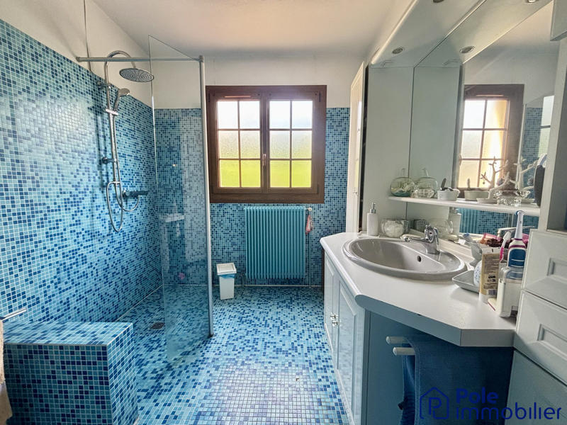 Maison - 150 m² - 7 pièces