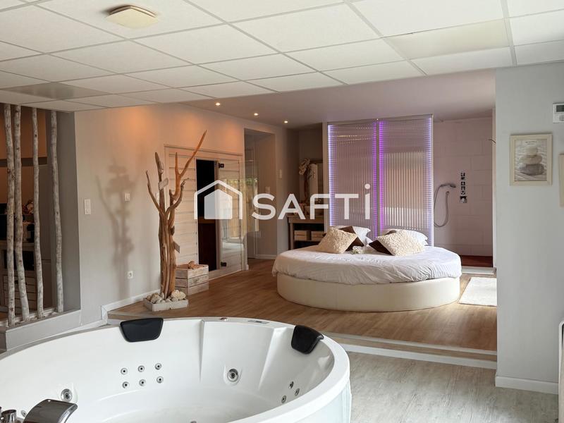 Maison - 245 m² - 4 pièces