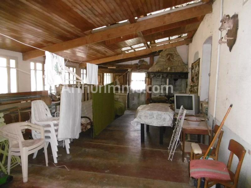 Maison - 260 m² - 10 pièces