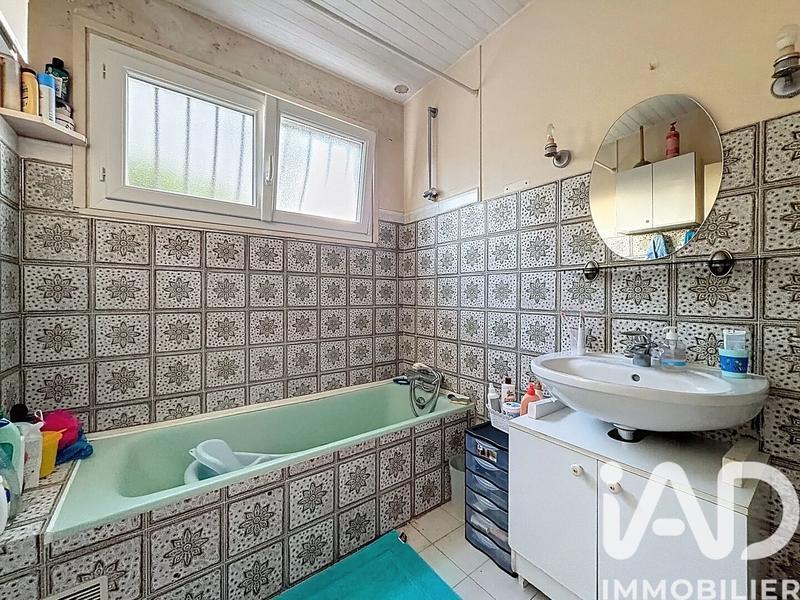 Maison - 94 m² - 5 pièces